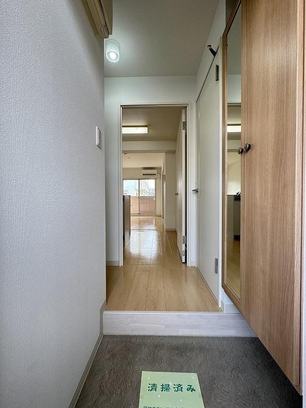 ハイトレイン 玄関