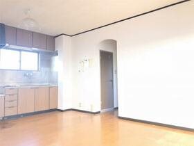 メゾンアイサン助信 リビング