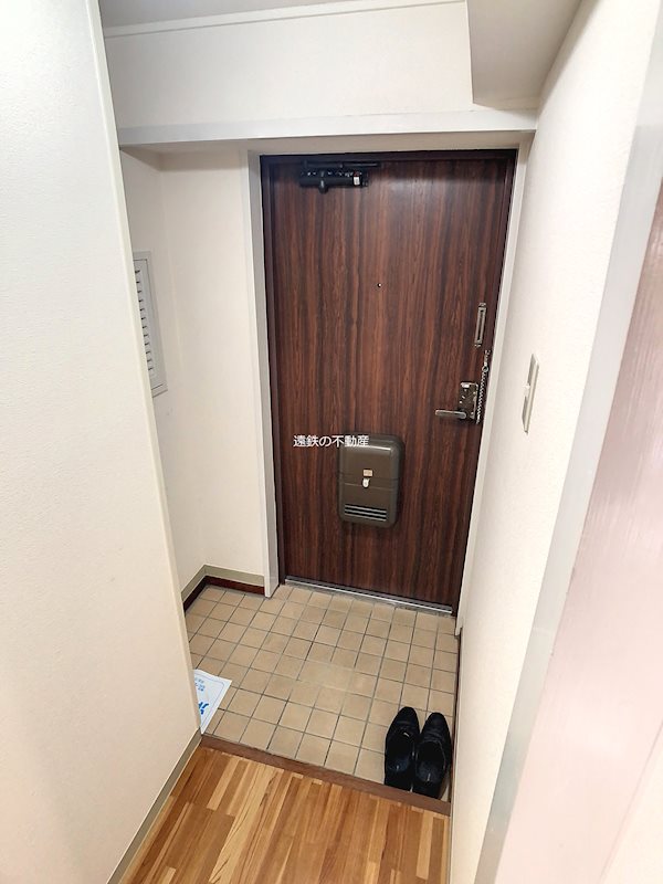 メゾンワシヅ 玄関