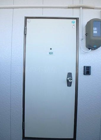 シティコーポすずらんⅠ 玄関