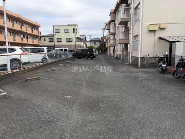 立石マンション 駐車場