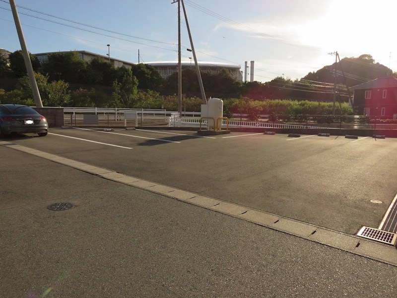 Ｃｏｍｏ 駐車場