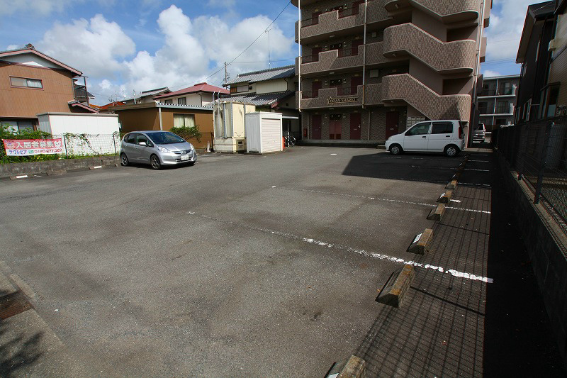 GRAN　SHARIO 駐車場