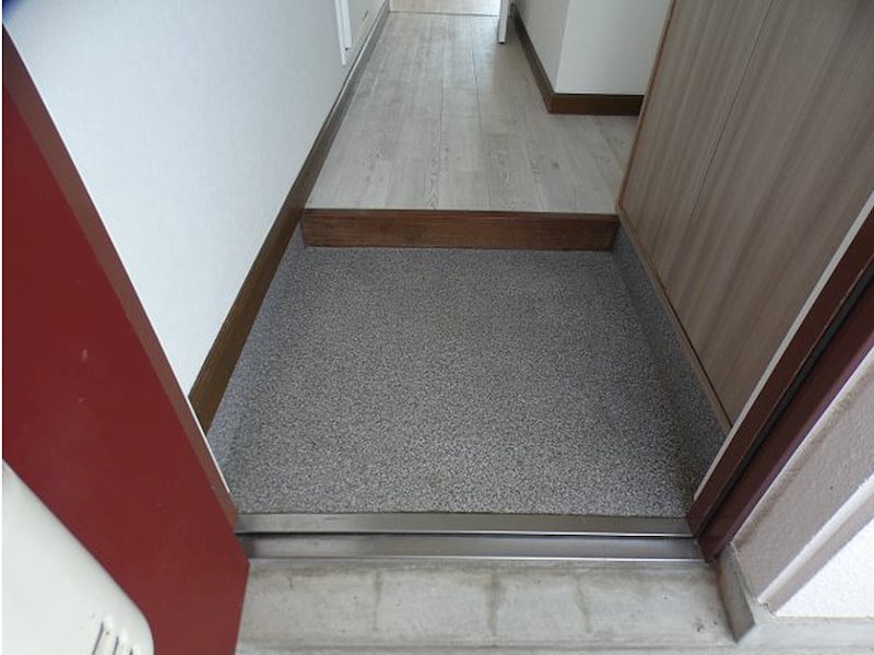 アムラートハウスＢ 玄関