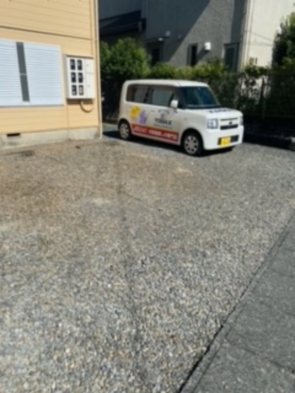 アイリス 駐車場