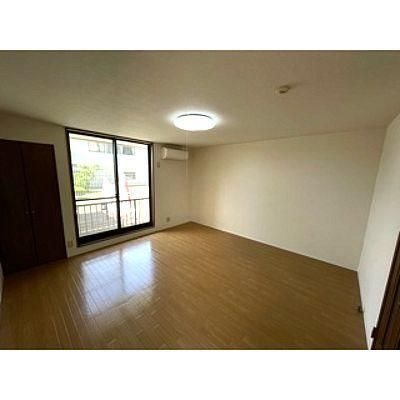 メゾン・テ・シャン リビング