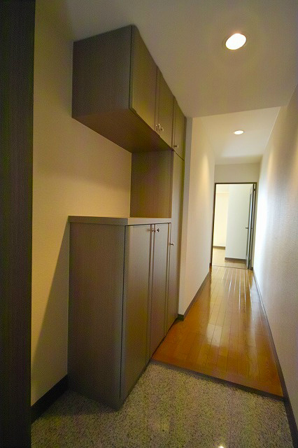 ライフ第5マンション大平台 玄関