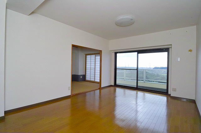 ライフ第5マンション大平台 リビング