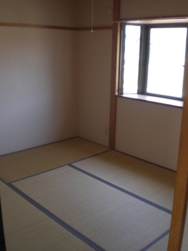 ピュアタウンA ベッドルーム