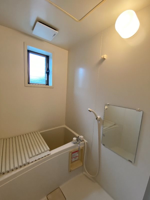 ピュアタウンA 風呂画像