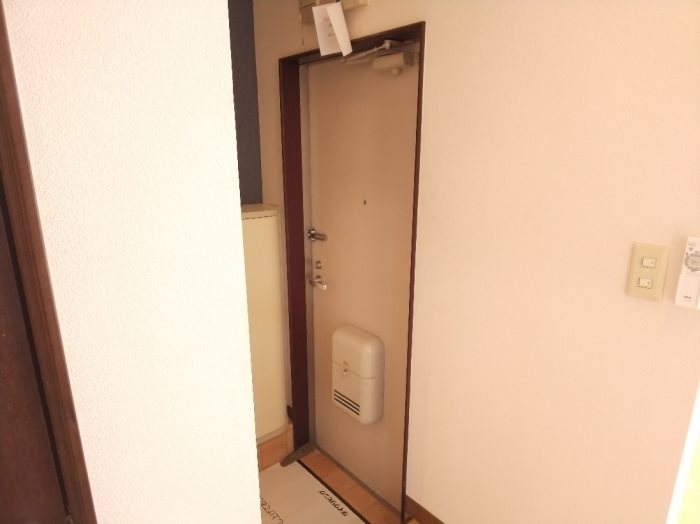 アーバンスプリングB棟  玄関