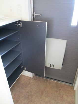 フローラマスイ 玄関