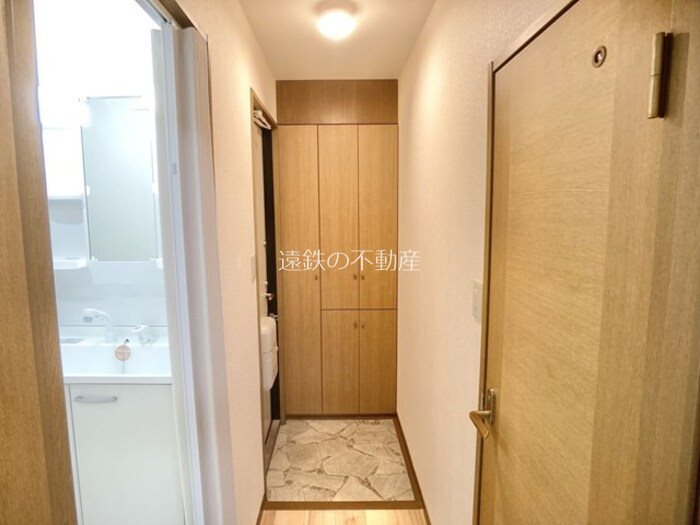 ハイカムールＭ 玄関