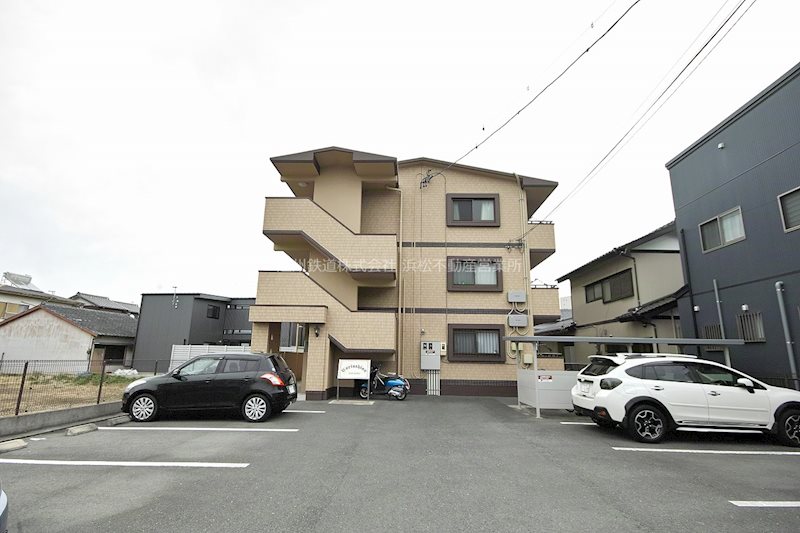 コリンシアン 201号室 外観