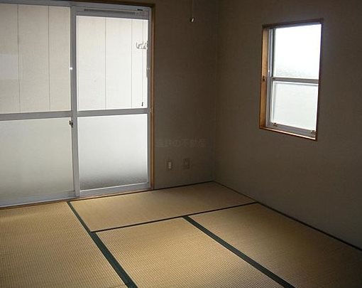 ロイヤルコーポA ベッドルーム