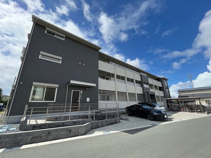 サンリット宮竹 205号室 外観