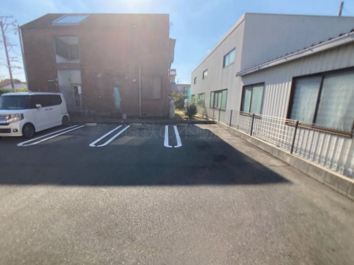 サンライフ原島 駐車場