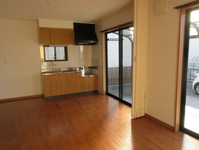 領家タウン リビング