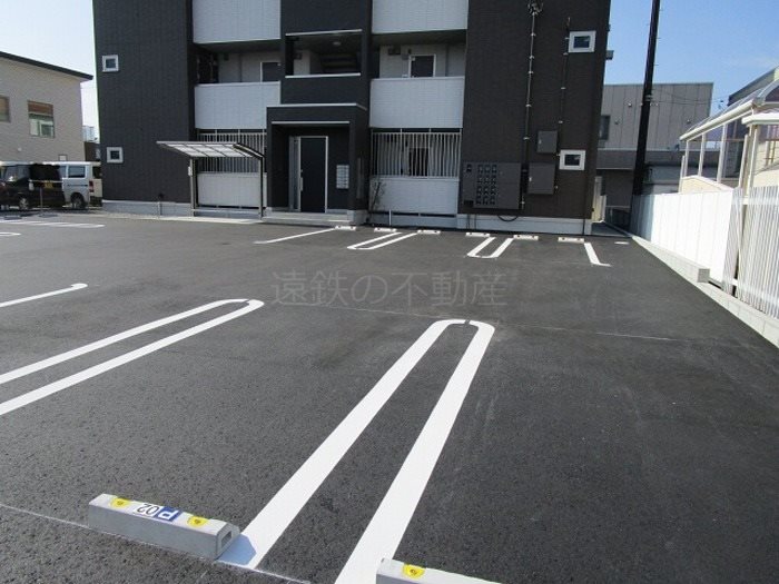 M style 駐車場
