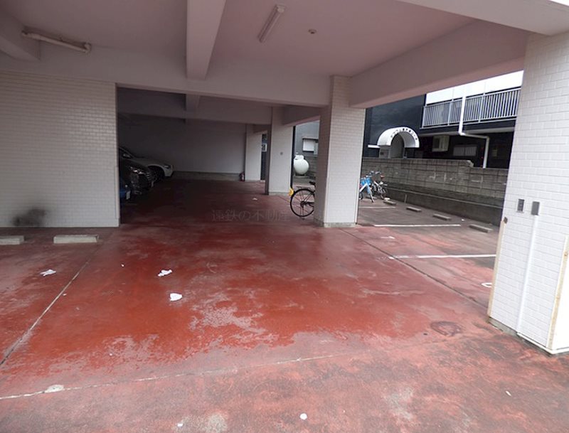 テスコム西伊場 駐車場