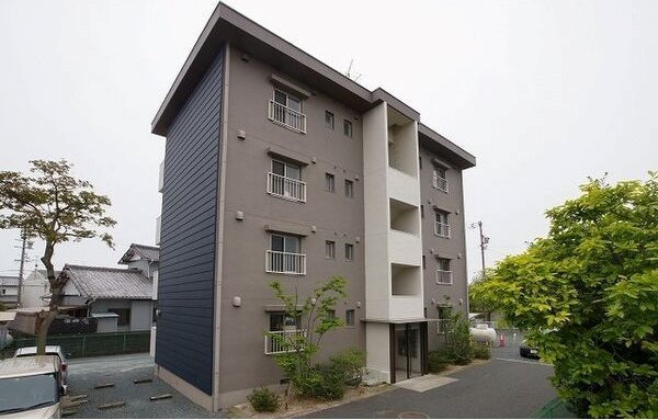 Re・Luffy WEST 402号室 外観