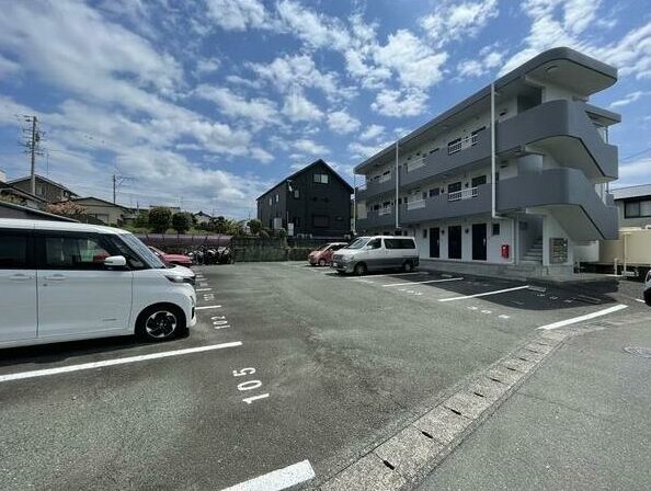 マンション富士見台 駐車場