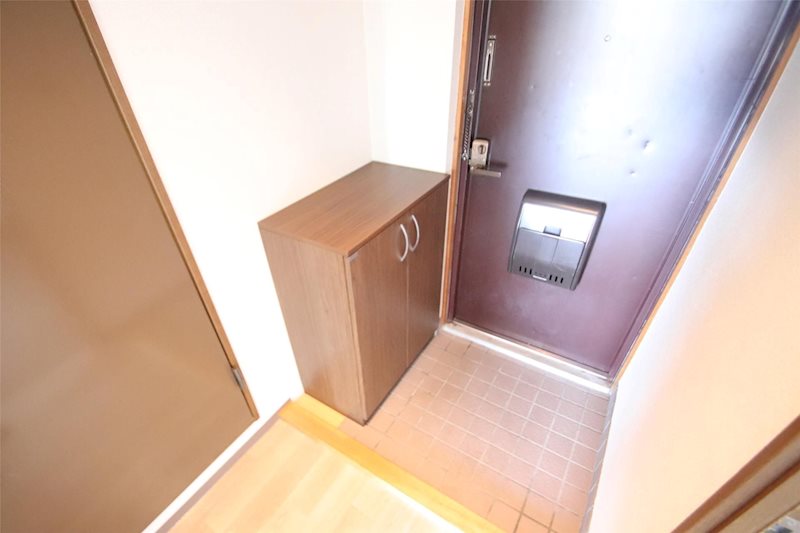 ヴィーブル宮の森南棟 玄関