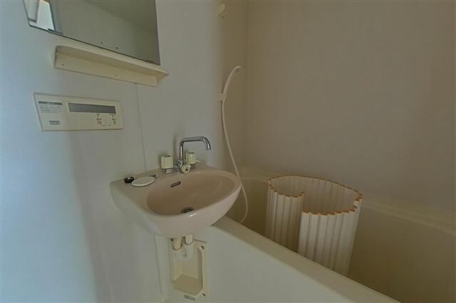溜屋ハイツV(たまりやハイツV) 風呂画像