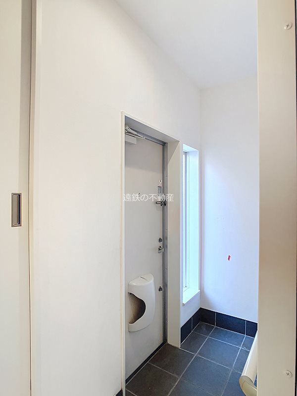 キャレブラン・トワル 玄関