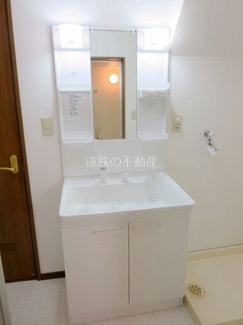 クワトロ臨江山 洗面所