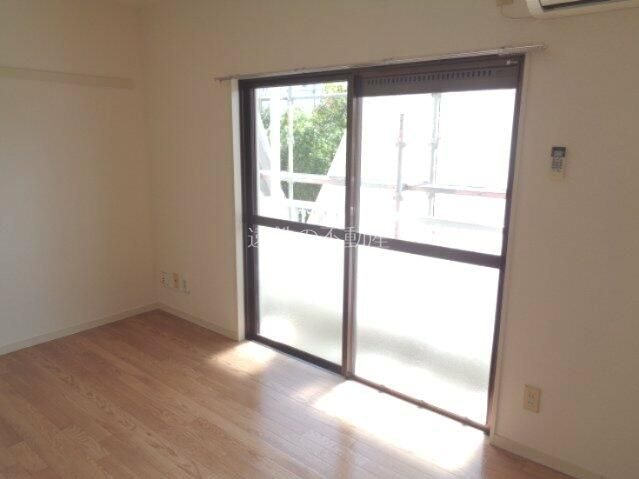 ロイヤルシングル ベッドルーム