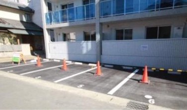 Grand　Cinq（グランサンク） 駐車場