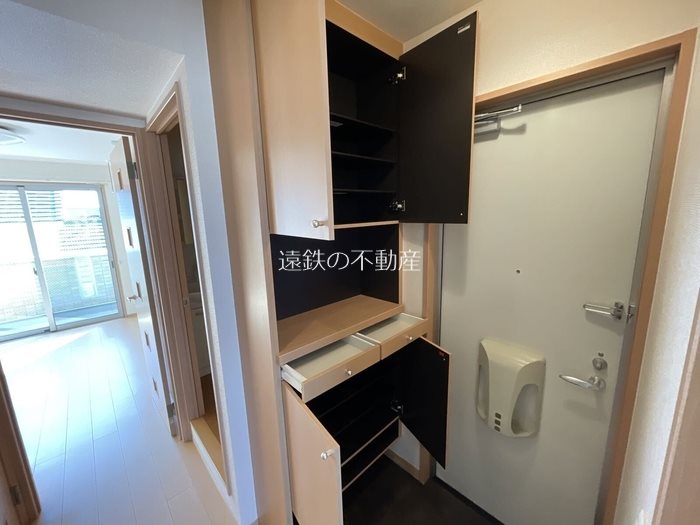 グランドソレイユ 玄関