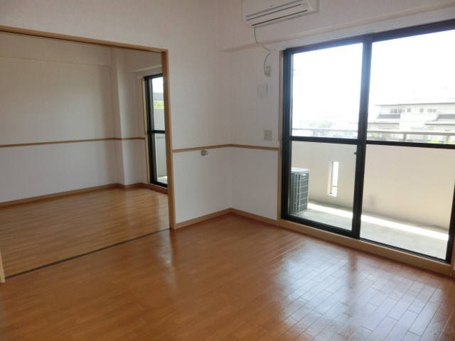 ウィズ・エフⅡ ベッドルーム