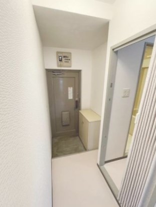 ローヤル石津Ⅱ 玄関