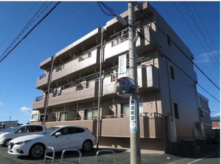 アバンダント初生 外観写真
