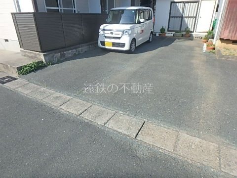シティハイム高丘 駐車場