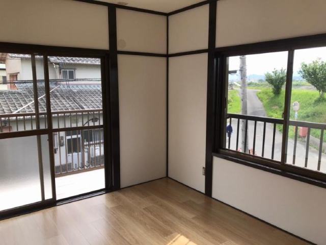 細江町中川4810-29貸家 リビング