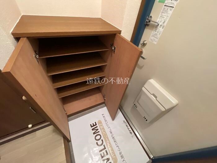 マンション華 玄関