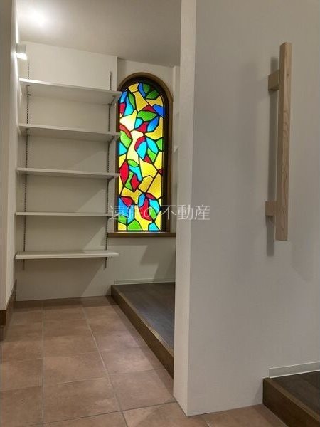 アビタシオン・イースト 玄関