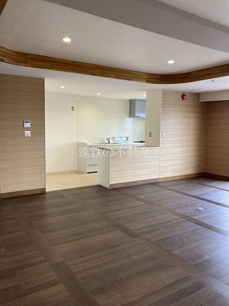 アビタシオン・イースト リビング