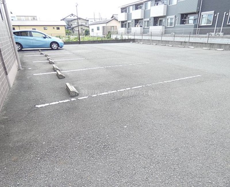 Windy堀ノ内 駐車場