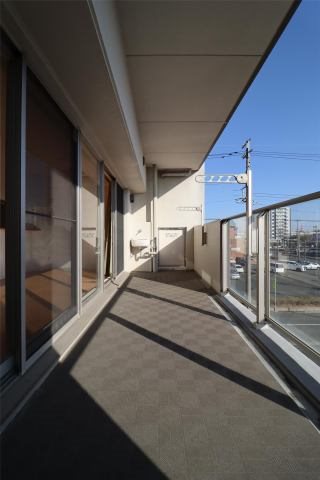 ロイヤルクレスト助信 ベランダ