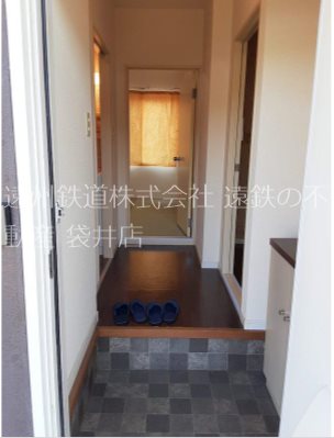 リバーサイド大竹A 玄関