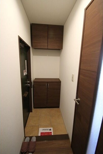五平ハイツD 玄関