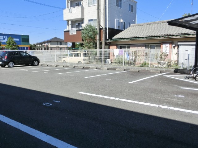 スプルース下俣 駐車場