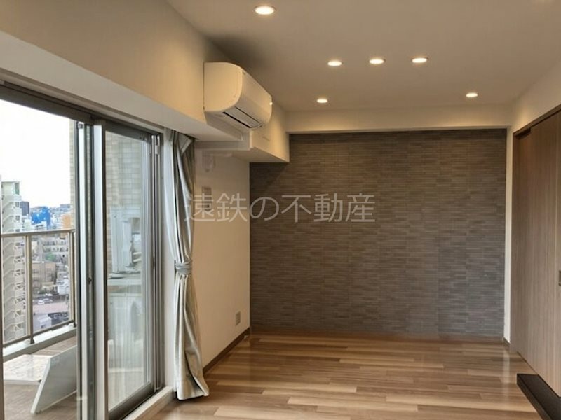 プレサンスロジェ浜松(1301)  リビング