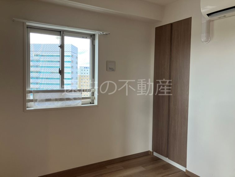 プレサンスロジェ浜松(1301)  ベッドルーム