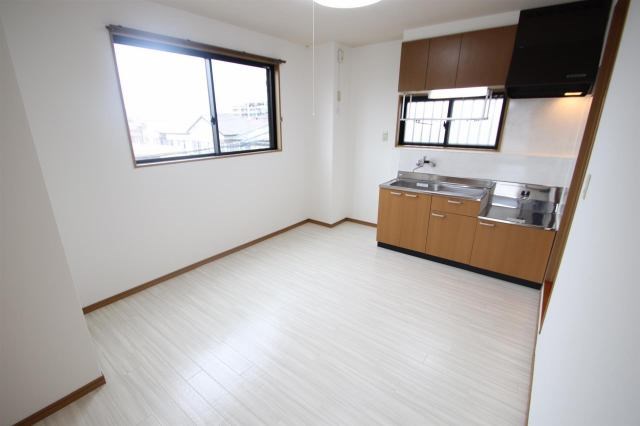 サニーリバーサイド リビング