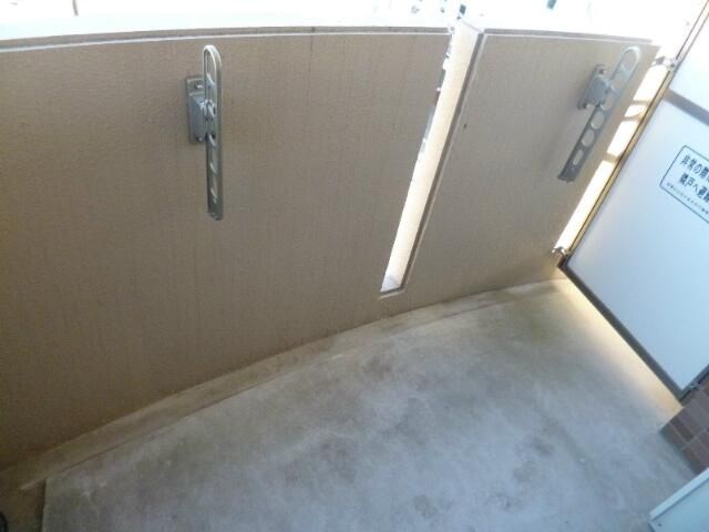 グランメゾン海老塚 ベランダ